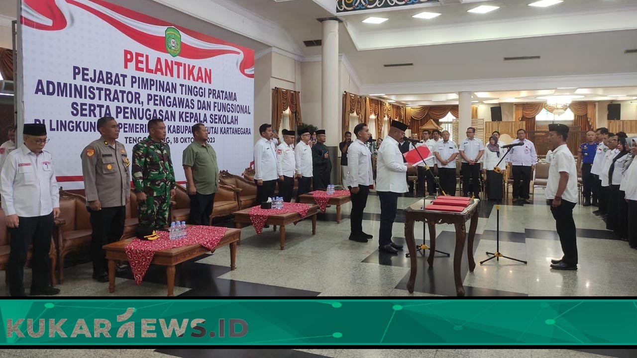 Abdul Rasid Hadiri Pelantikan Pejabat Baru Pemkab Kukar