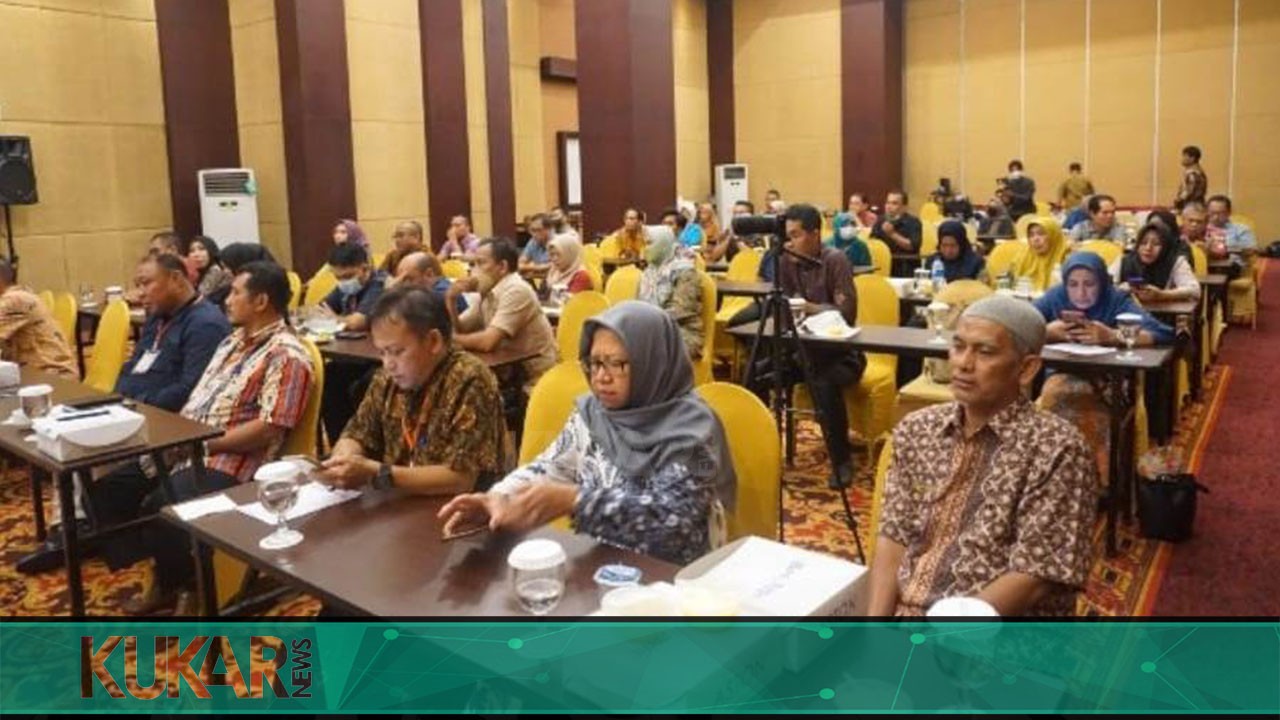 Asisten III Setkab Kukar Tutup Pelatihan Kompetensi Litbang 