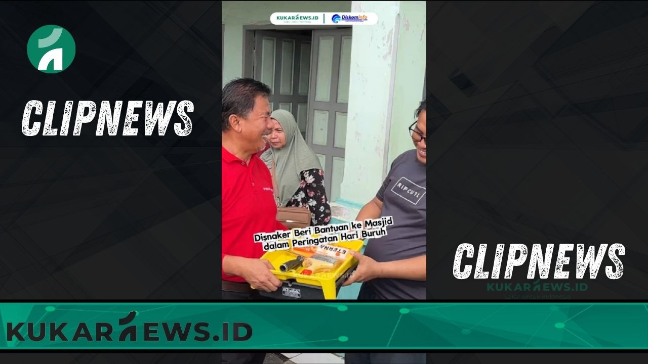 Disnaker Beri Bantuan ke Masjid dalam Peringatan Hari Buruh - Clipnews