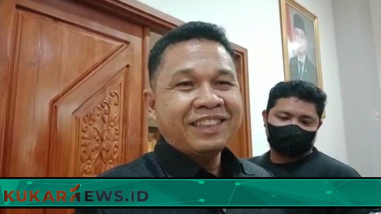 Ketua DPRD Kutim Joni Minta Pemkab Buat dan Upload HPS Proyek