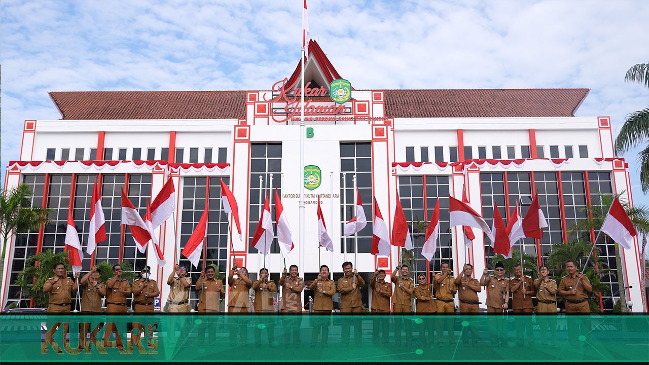 Pemkab Kukar Komitmen Sukseskan Pembagian 10 Juta Bendera Merah Putih Hingga Pelosok