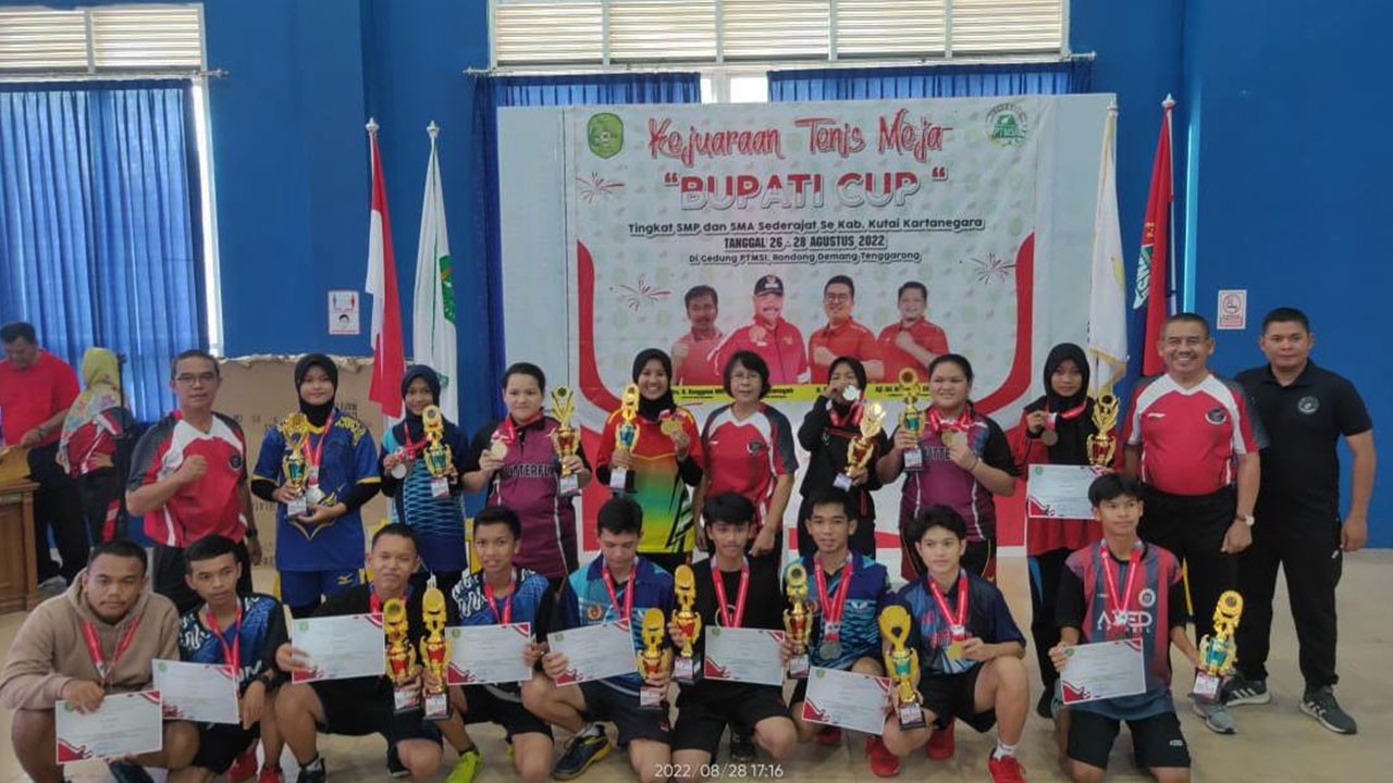 Puluhan Pelajar  Kukar Ikuti Turnamen Tenis Meja Bupati Cup