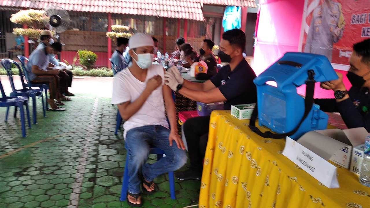 Puluhan WBP Lapas Tenggarong Terima Vaksinasi