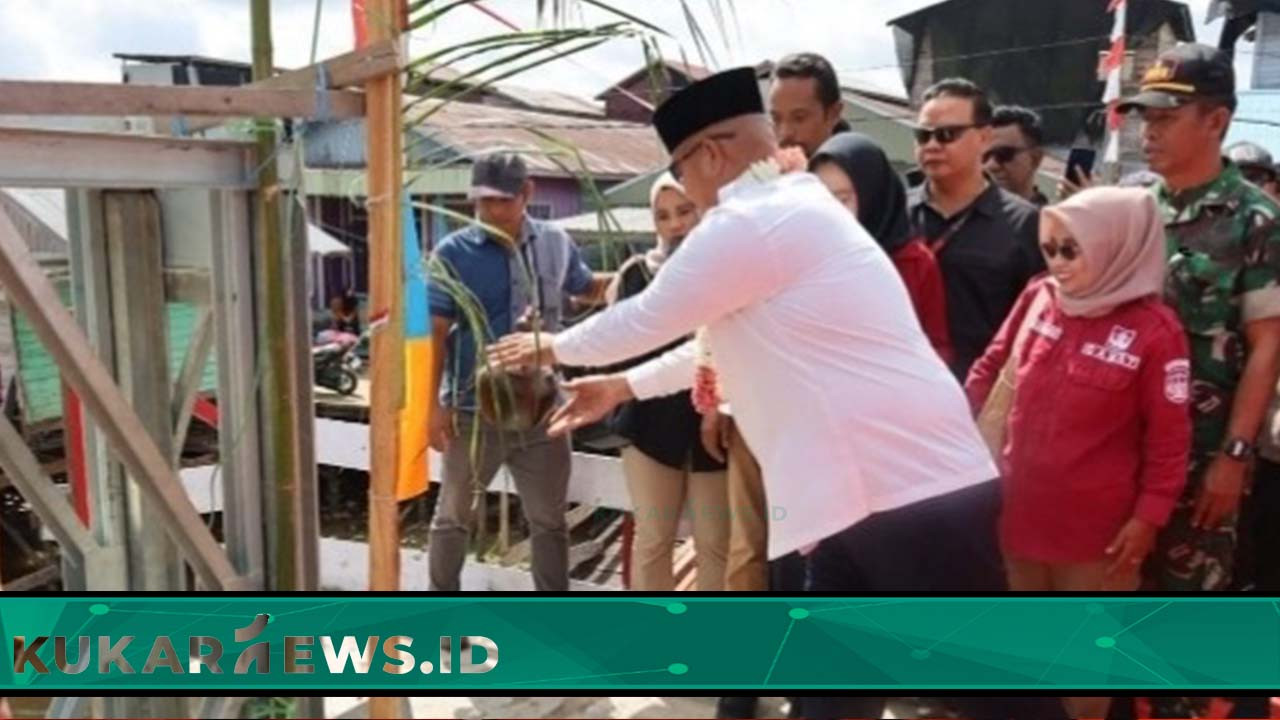 Bupati Edi Damansyah Resmikan Jembatan di Desa Sedulang