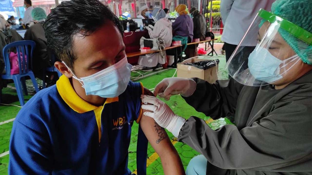 250 Napi Lapas Tenggarong Terima Vaksin